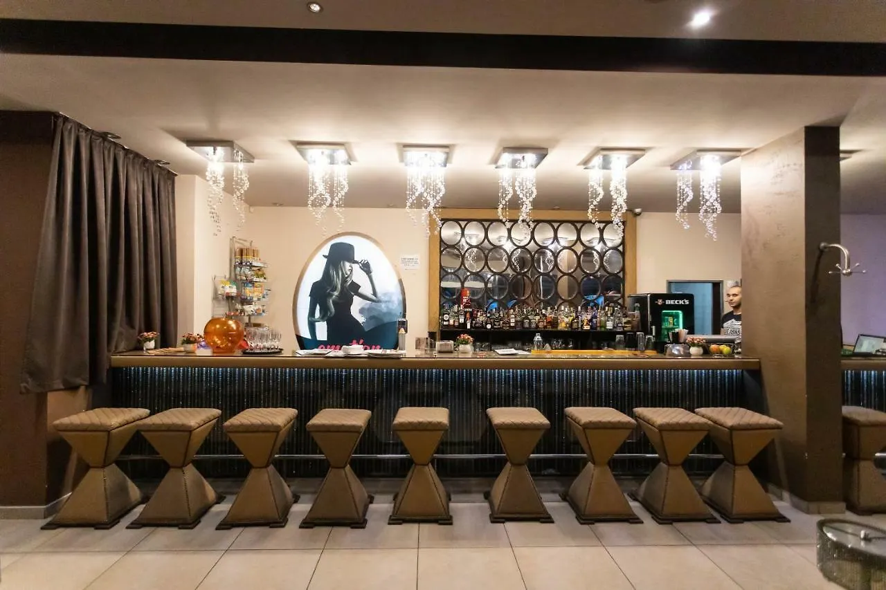 SPS Hotel Plowdiw 4*,